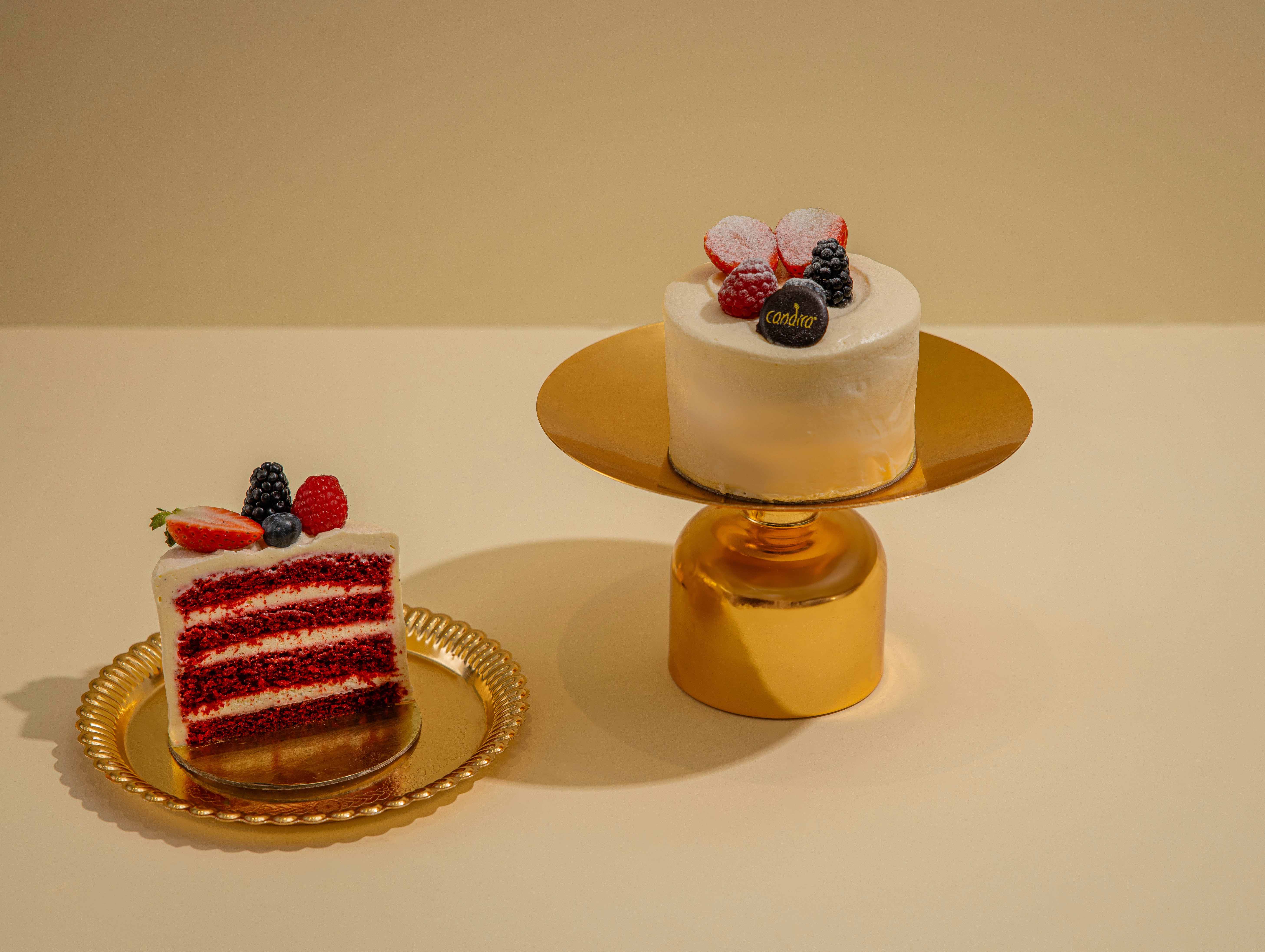 Mix Fruits Red Velvet Cake